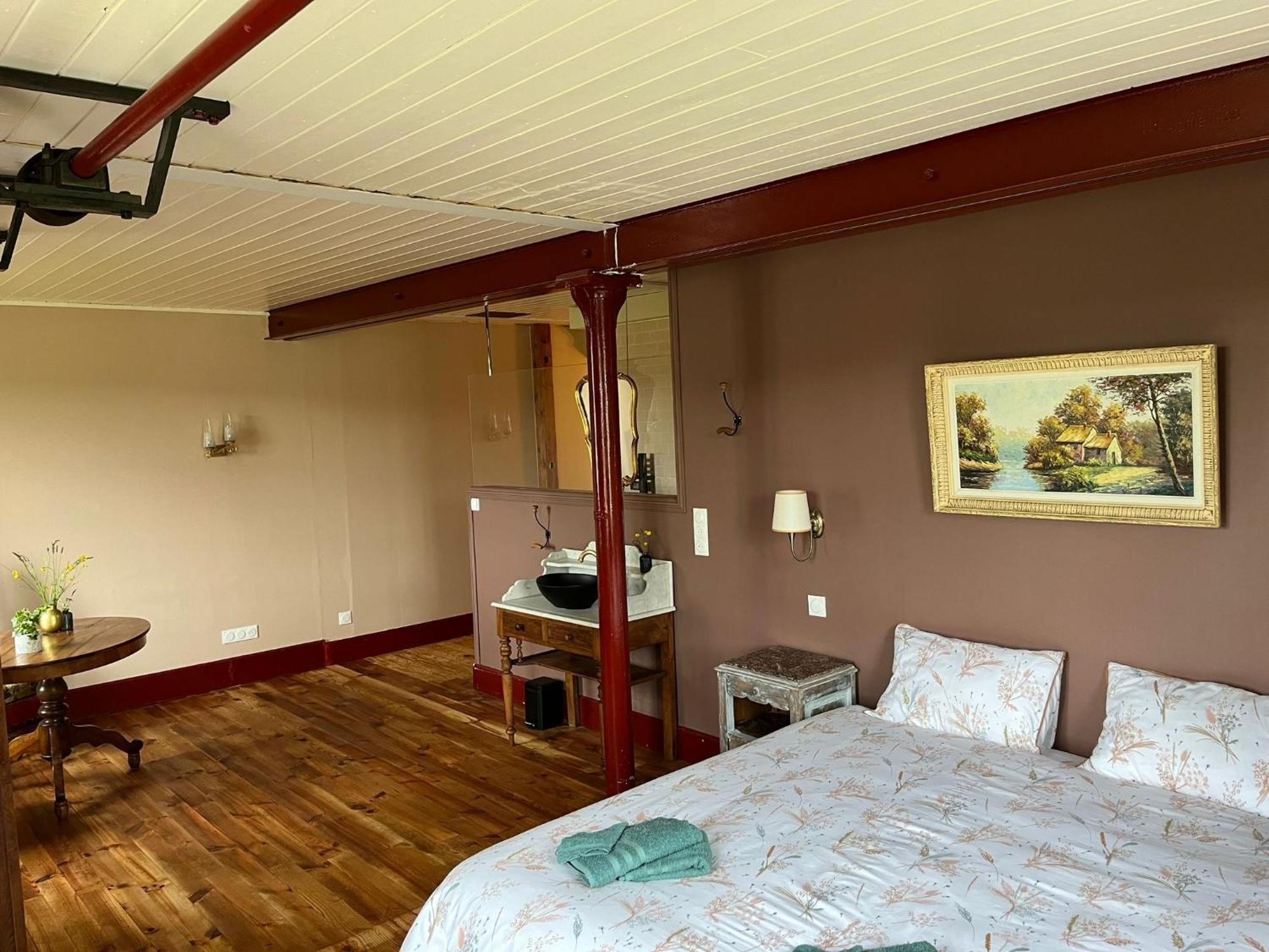 Moulin De Maupoy Bed & Breakfast Saint-Symphorien-de-Marmagne Exterior photo